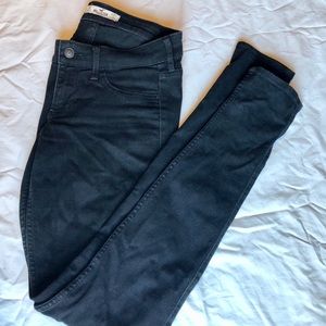 Black Hollister jeans